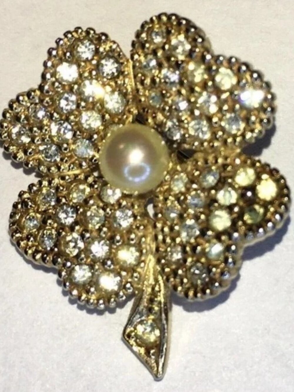 Ciner Vintage 1950s Brooch Flower Seed Pearl & Crystal Beads Gold Signet